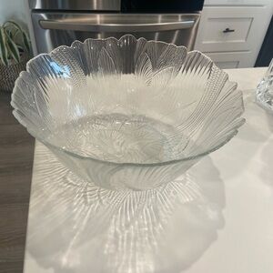 Arcoroc France Clear Glass Canterbury Serving Bowl 9.5in